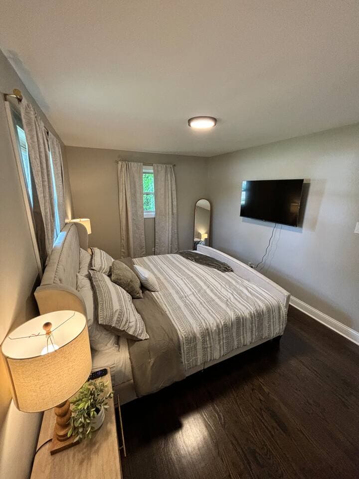 Burbank Home photo 5
